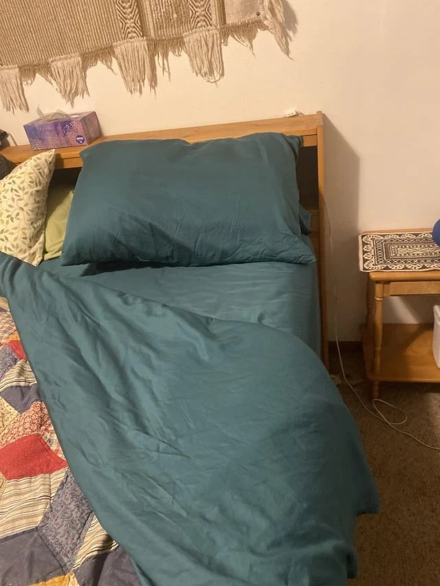 A verified buyer’s own photo of their bed