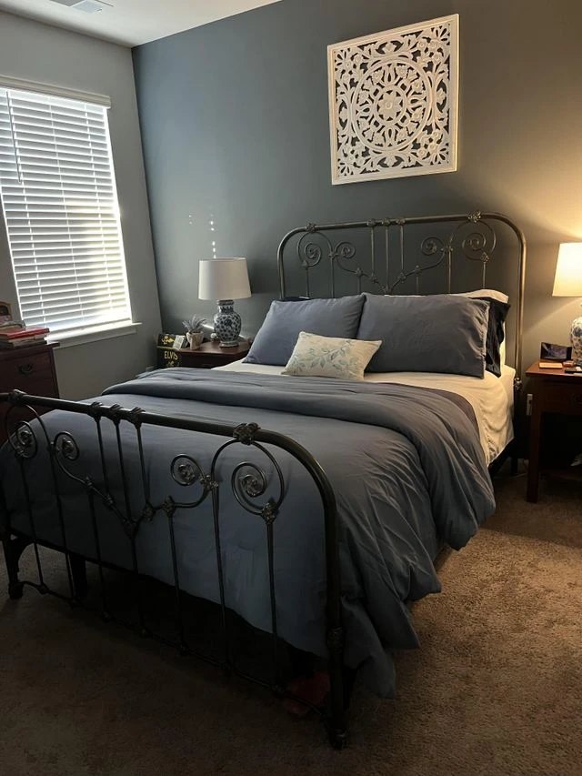 A verified buyer’s own photo of their bed